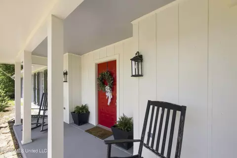 Exterior - 1022 L D White Rd, Summit, MS 39666 photo 4 of 14