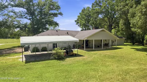 Exterior - 1022 L D White Rd, Summit, MS 39666 photo 11 of 14