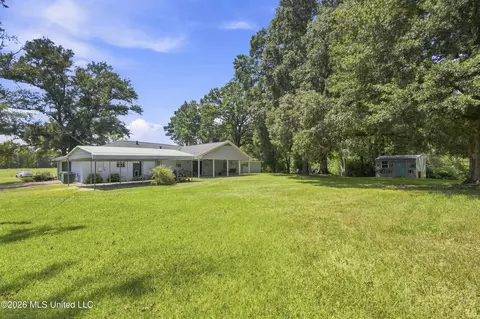 Exterior - 1022 L D White Rd, Summit, MS 39666 photo 8 of 14