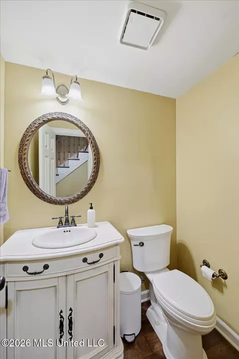 Bath - 324 Warwick Rd, Clinton, MS 39056 photo 1 of 5