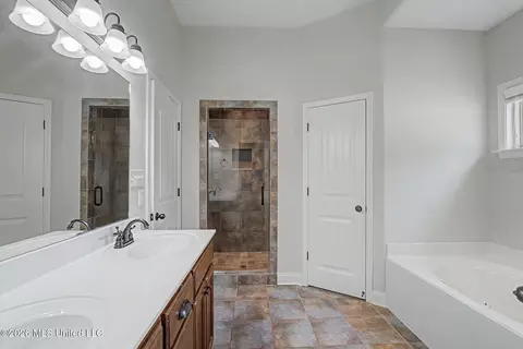 Other - 1316 N Heritage Cir, Hernando, MS 38632 photo 2 of 3