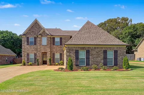 Exterior - 1316 N Heritage Cir, Hernando, MS 38632 photo 4 of 8