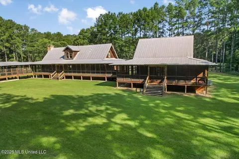 1163 John Amacker Rd, Poplarville, MS 39470