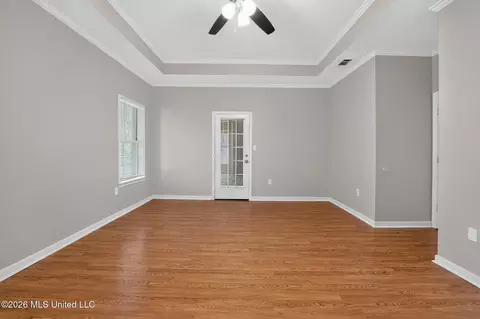 Living - 320 Hanley Cir, Brandon, MS 39047 photo 4 of 4