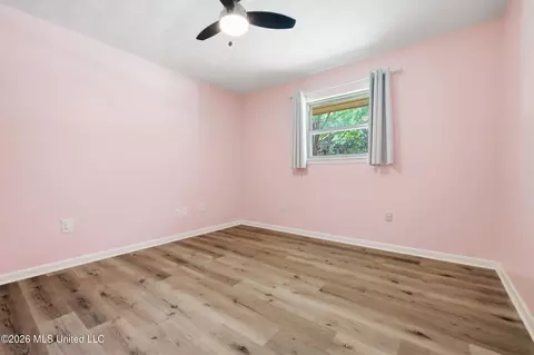 Bedroom - 9260 Pinecrest Dr, Biloxi, MS 39532 photo 5 of 6