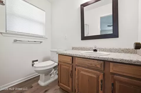 Bath - 9260 Pinecrest Dr, Biloxi, MS 39532 photo 1 of 5