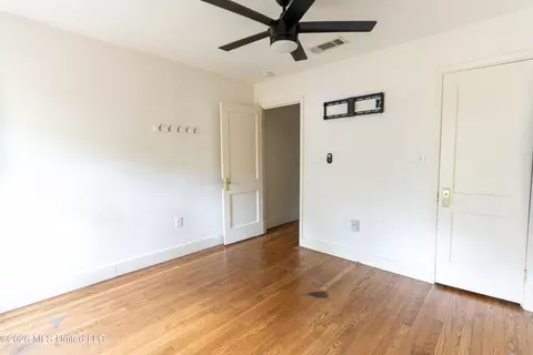 Bedroom - 4516 Meadowridge Dr, Jackson, MS 39206 photo 2 of 5