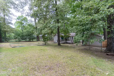 Exterior - 4516 Meadowridge Dr, Jackson, MS 39206 photo 3 of 6