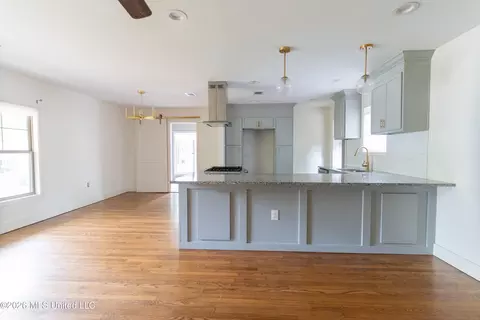 Living - 4516 Meadowridge Dr, Jackson, MS 39206 photo 1 of 5