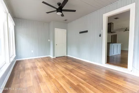 Living - 4516 Meadowridge Dr, Jackson, MS 39206 photo 4 of 5