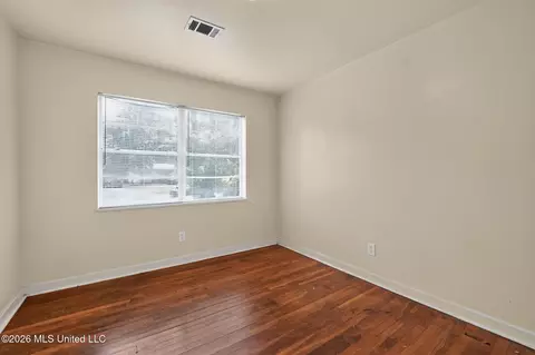 Bedroom - 1601 Maria Dr, Jackson, MS 39204 photo 4 of 6