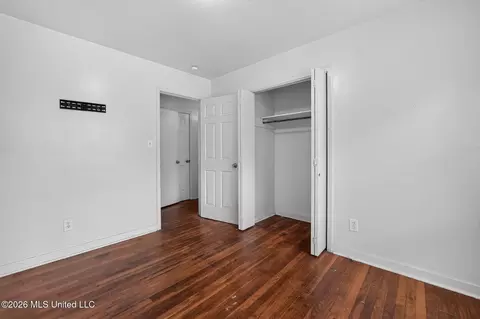 Bedroom - 1601 Maria Dr, Jackson, MS 39204 photo 1 of 6