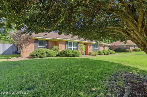 Exterior - 71 Crossgates Dr, Brandon, MS 39042 photo 1 of 8