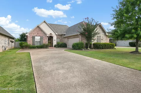 Exterior - 144 Amethyst Dr, Brandon, MS 39047 photo 2 of 5