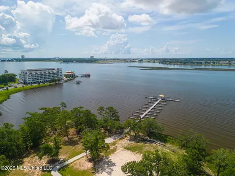 Savannah Estates Boulevard, Biloxi, MS 39532 photo 12