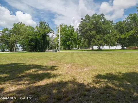Savannah Estates Boulevard, Biloxi, MS 39532 photo 10