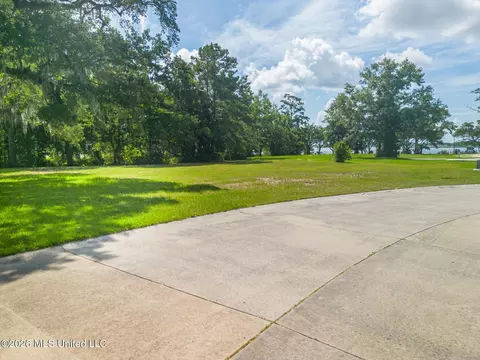 Savannah Estates Boulevard, Biloxi, MS 39532 photo 9