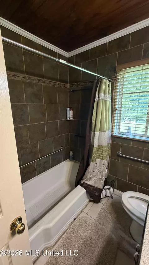 866 Lawrence Rd, Jackson, MS 39206 photo 4