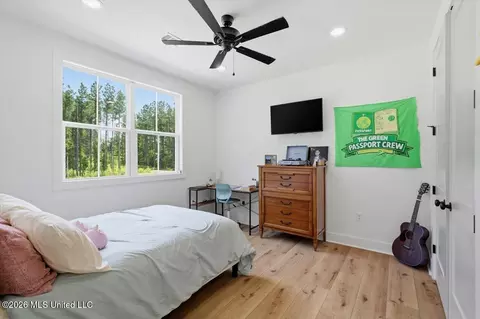 Bedroom - 169 Henry Sample Rd, Lena, MS 39094 photo 6 of 8
