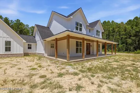 Exterior - 169 Henry Sample Rd, Lena, MS 39094 photo 4 of 16