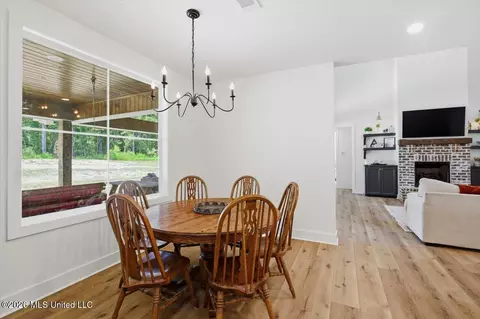 Dining - 169 Henry Sample Rd, Lena, MS 39094 photo 1 of 2
