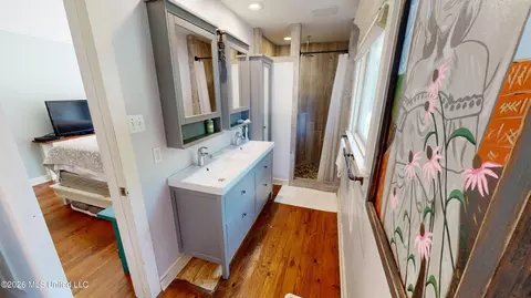 Bath - 4860 Gitter Rd, Hernando, MS 38632 photo 1 of 4