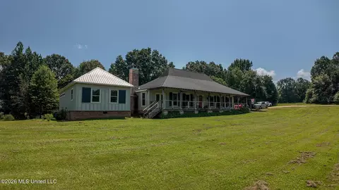 Exterior - 4860 Gitter Rd, Hernando, MS 38632 photo 7 of 17