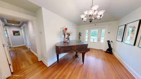 Entry Way - 4860 Gitter Rd, Hernando, MS 38632 photo 2 of 3