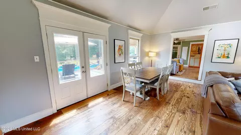 Dining - 4860 Gitter Rd, Hernando, MS 38632 photo 1 of 1