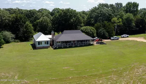 Exterior - 4860 Gitter Rd, Hernando, MS 38632 photo 4 of 17