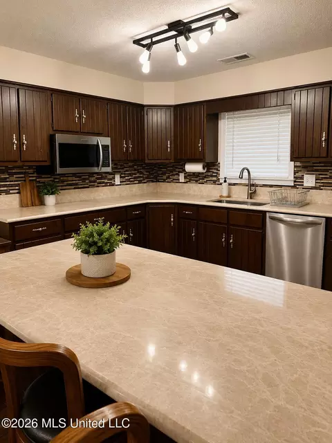 Kitchen - 321 Odom Rd, Hernando, MS 38632 photo 2 of 2