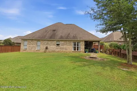 Exterior - 218 Emerald Cir, Brandon, MS 39047 photo 3 of 5