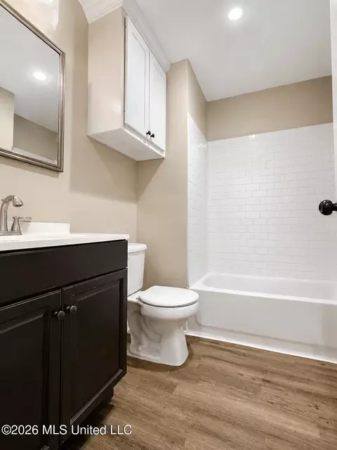 Bath - 520 1st St, Magee, MS 39111 photo 1 of 2