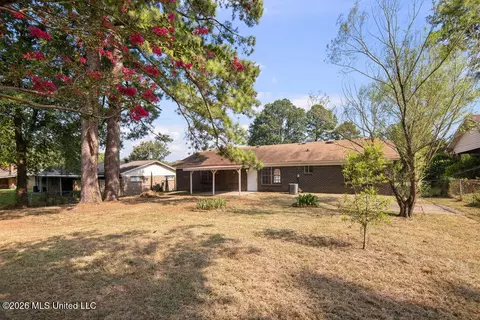 Exterior - 2853 Pine Circle Dr, Pearl, MS 39208 photo 4 of 4