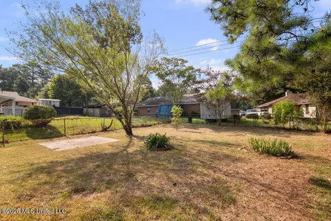 Exterior - 2853 Pine Circle Dr, Pearl, MS 39208 photo 2 of 4