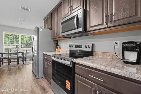 Kitchen - 8137 Ms-613, Lucedale, MS 39452 photo 2 of 2