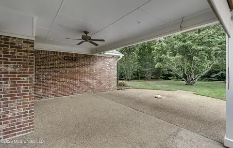 Exterior - 220 Tudor Cir, Brandon, MS 39042 photo 1 of 5