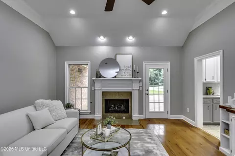 Other - 220 Tudor Cir, Brandon, MS 39042 photo 4 of 13