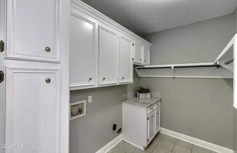 Other - 220 Tudor Cir, Brandon, MS 39042 photo 8 of 13