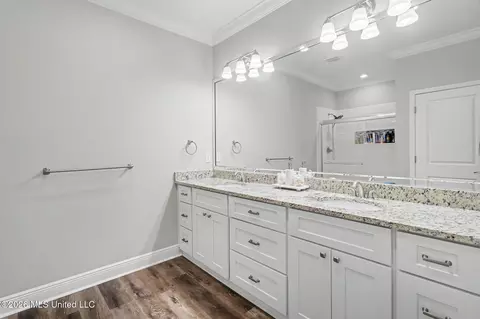 Bath - 746 Waters View Dr, Biloxi, MS 39532 photo 2 of 2