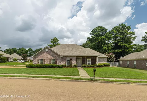 Exterior - 148 Devlin Springs Dr, Madison, MS 39110 photo 2 of 12