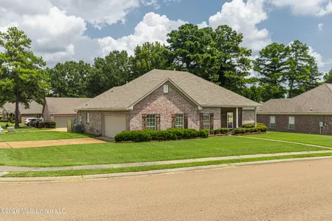 Exterior - 148 Devlin Springs Dr, Madison, MS 39110 photo 3 of 12
