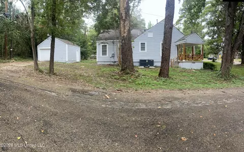 Exterior - 1746 Myrtle St, Jackson, MS 39202 photo 8 of 9