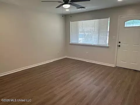 Living - 1319 Dorgan St, Jackson, MS 39204 photo 1 of 4