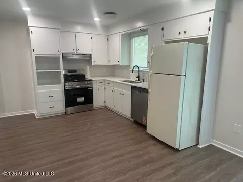 Kitchen - 1319 Dorgan St, Jackson, MS 39204 photo 1 of 1
