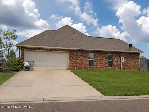 Exterior - 512 Carpenter Cv, Madison, MS 39110 photo 3 of 7