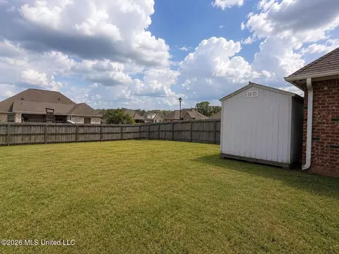 Exterior - 512 Carpenter Cv, Madison, MS 39110 photo 5 of 7