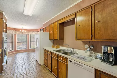 Kitchen - 108 Pinecrest St, Collins, MS 39428 photo 2 of 4