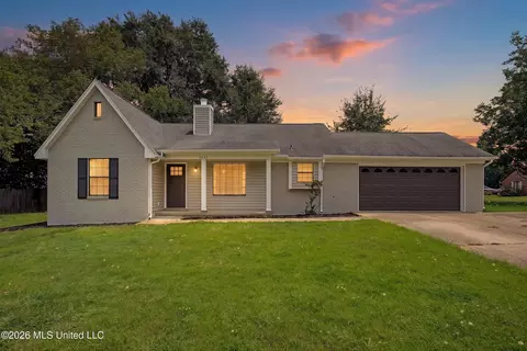 5680 Greeno Dr, Horn Lake, MS 38637
