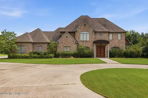 Exterior - 553 Twin Cedars Dr, Madison, MS 39110 photo 3 of 9